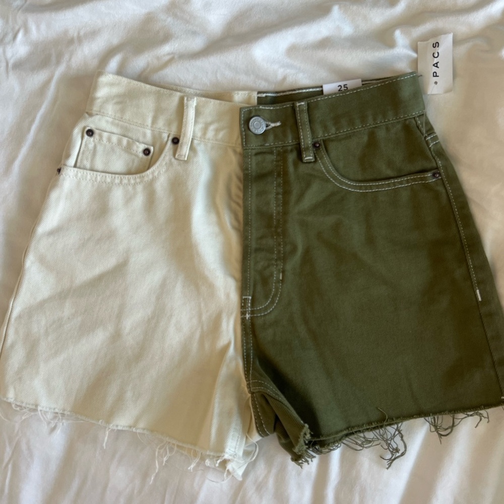 Two tone denim shorts